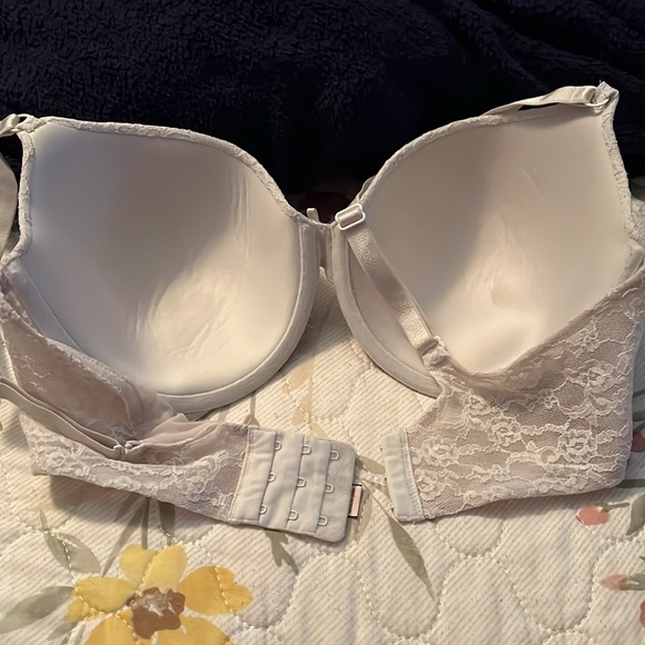 Victoria Secret lined perfect coverage 36DD white lace - Picture 3 of 10